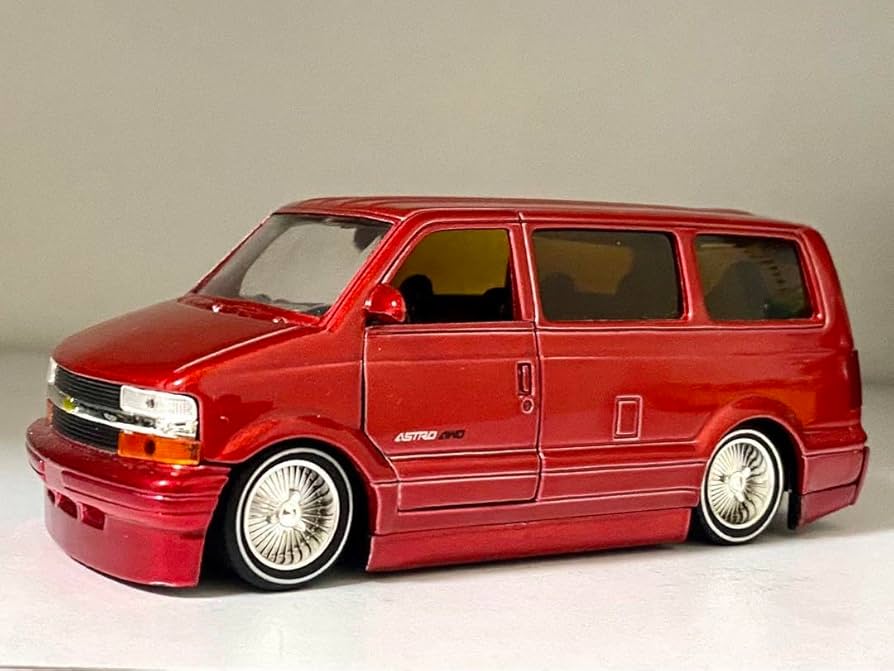 【激レア×レトロ】シボレーアストロ ミニカー 旧マスク コレクション インテリア 激レア×レトロ】シボレーアストロ ミニカー 旧マスク