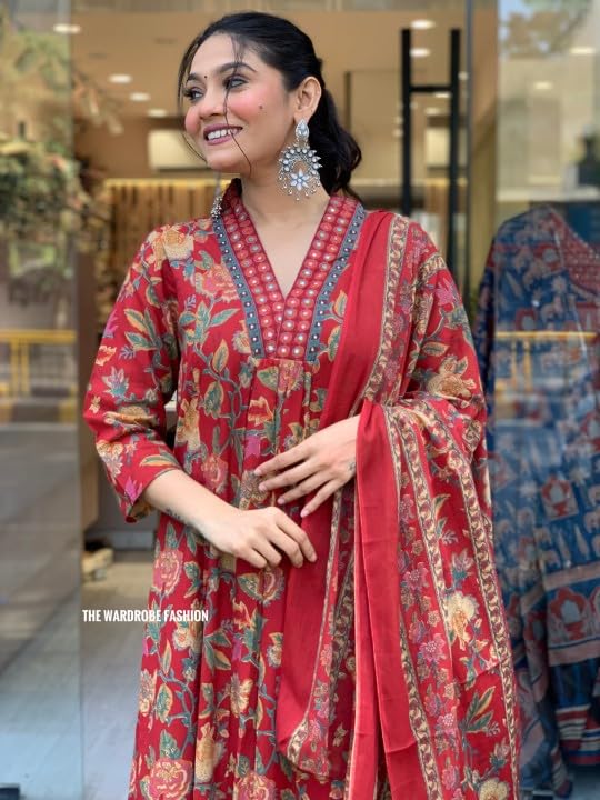 Image of Yashika Women Cotton Blend Floral Printed Kurta Plazzo Set with Dupatta Suitable For Every Indian Occasion