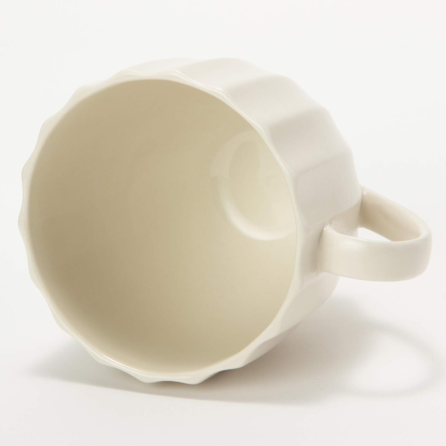 TAMAKI T-884980 Mug, Mom, Beige, Diameter 3.5 x Height 3.4 inches (9 x 8.6 cm), 10.2 fl oz (310 ml), Microwave and Dishwasher Safe