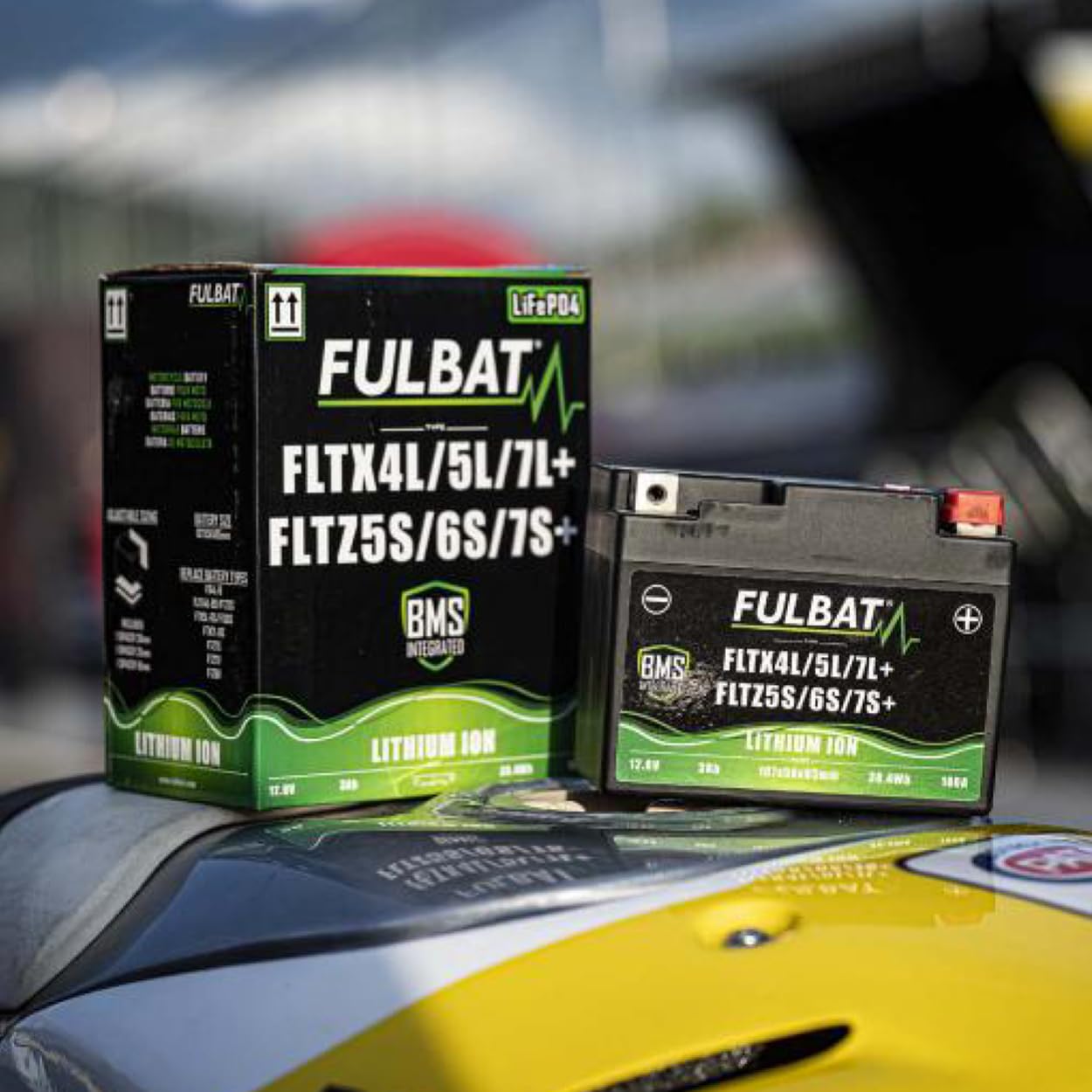 FULBAT batterie lithium moto LiFePO4 12.8V 3Ah 180A démarrage puissant BMS intégré ultra légère sans entretien testeur LCD compatible FLTX4L FLTX5L FLTX7L FLTZ5S FLTZ6S FLTZ7S