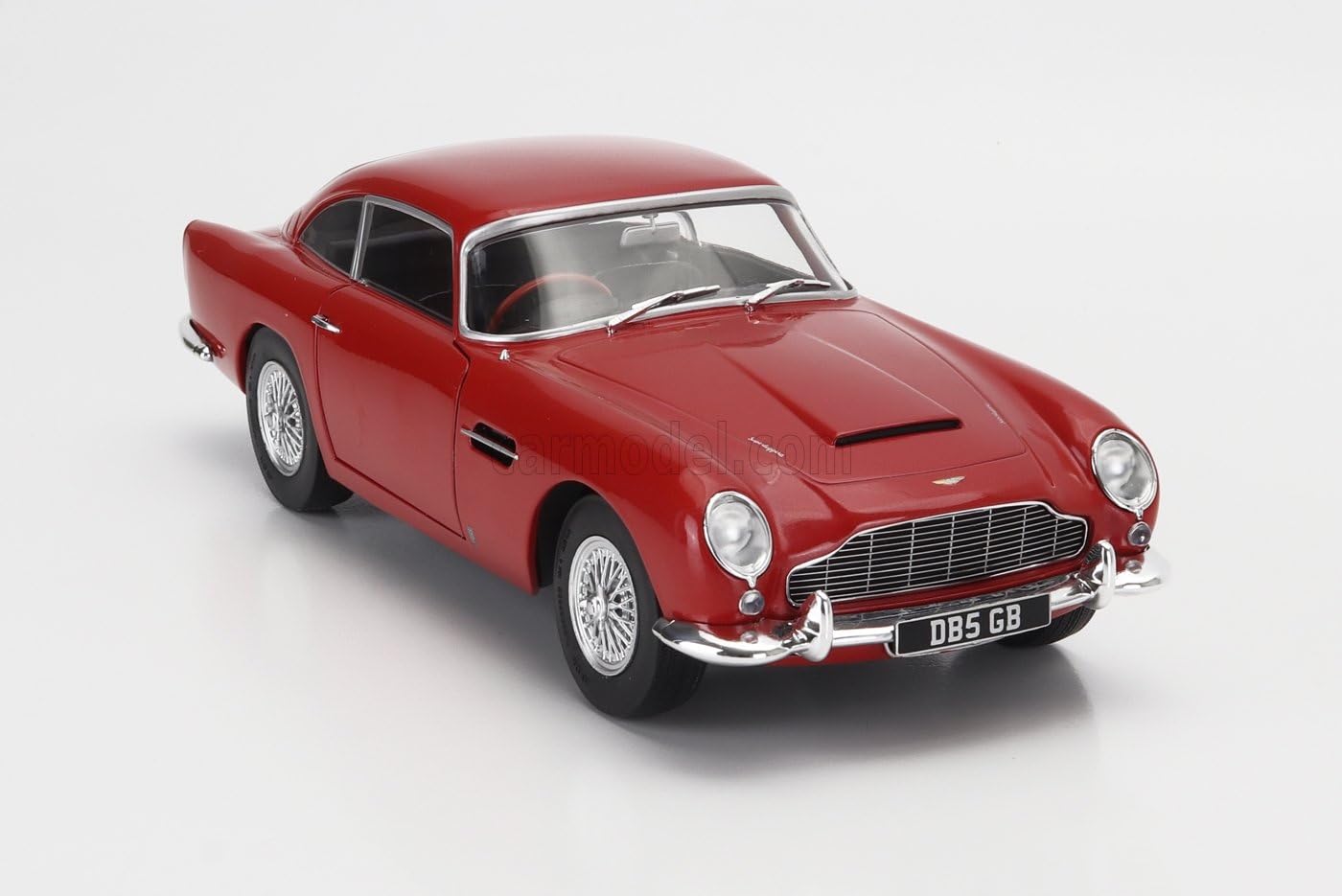 Solido Red 1/18 Aston Martin Db5 1/18 Aston Martin Db5 Coupe 1964 1807103