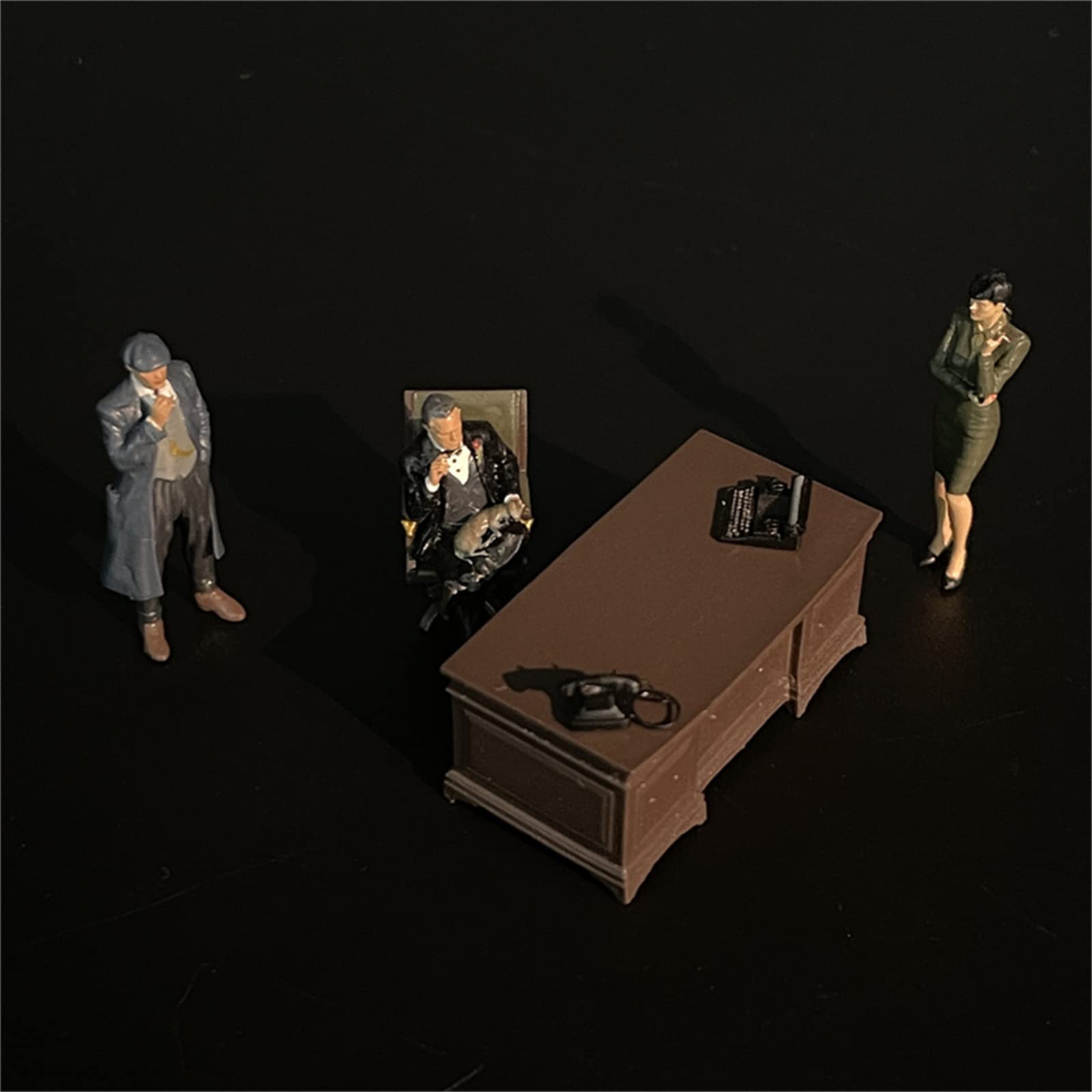 1/64 The • Godfather (ザ •ゴッドファーザー) ジオラマ Amazon | 1/64フィギュア Godfather Vito Corleone と Tommy Shelby