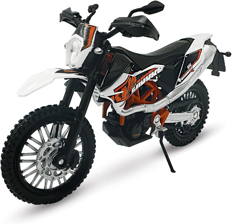 Réplica de motocicleta Welly KTM 690 Enduro R Adventure, naranja, escala 1:18 | Miniatura con licencia oficial fabricada en metal fundido a presión, ideal para exhibidores de pasatiempos, estantes y fanáticos de las motocicletas.
