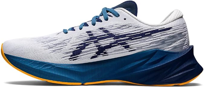 ASICS Men's NOVABLAST 3 Running Shoe
