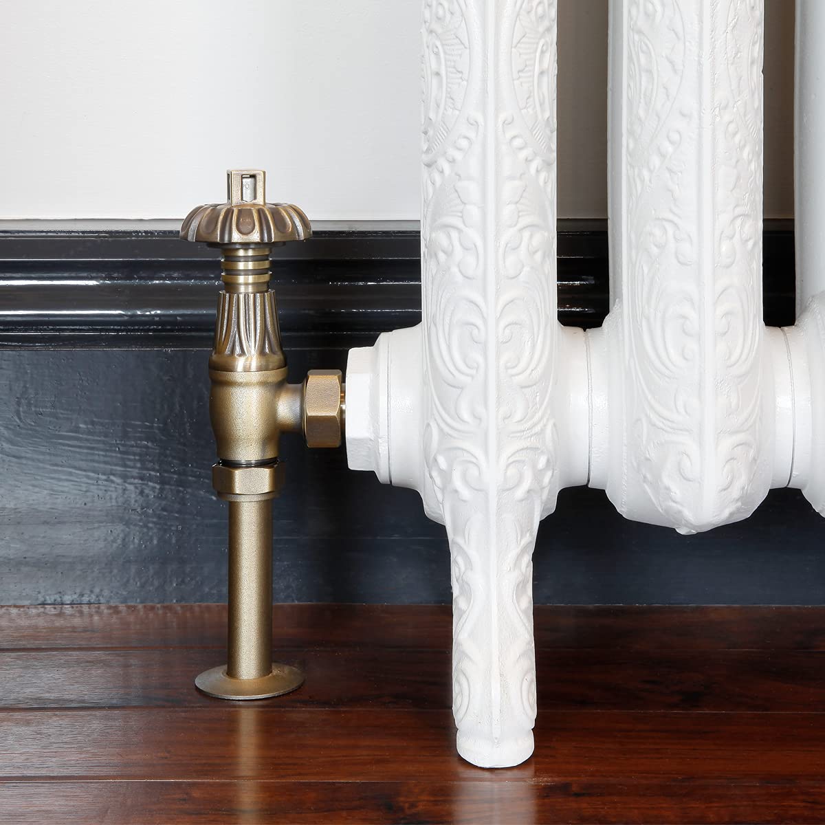 Foundry Antique Brass + 130Mm Pipe Shrouds Castrads Chatsworth Thermostatic Traditional Radiator Valve & Lockshield Set (Antique Brass + 130Mm Pipe Shrouds)