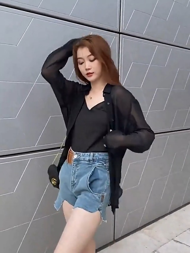 【未着用】ローヘンLOHEN DOUBLE BUTTON BLOUSE 未着用】ローヘンLOHEN DOUBLE BUTTON BLOUSE 未着用】ローヘン