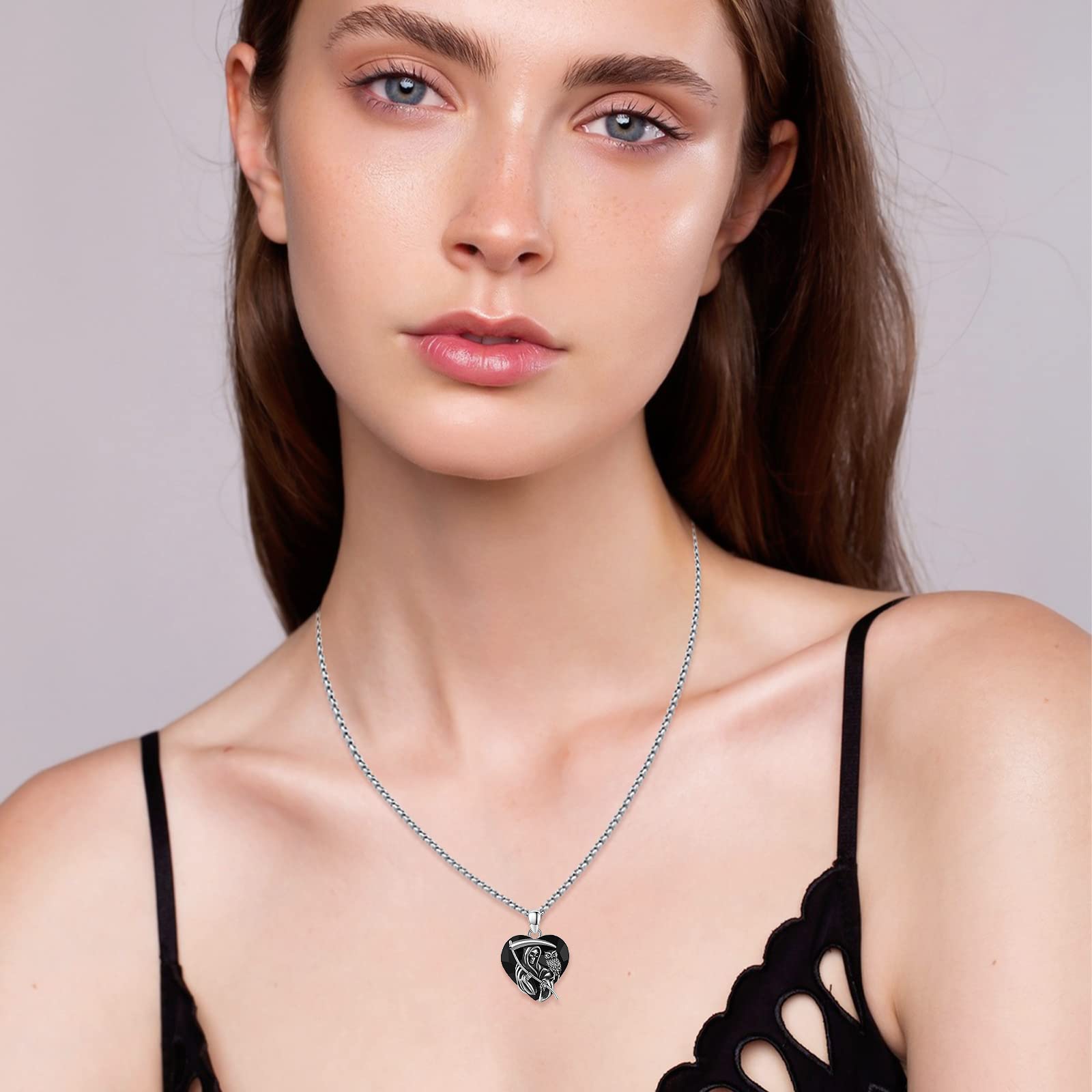 Reaper - Collar de plata de ley 925, diseño de búho y Santa Muerte con cristales negros, collar de Halloween, joyas de Halloween, regalo para mujeres y hombres, 22 + 2 pulgadas, 18 * 18 mm, Plata