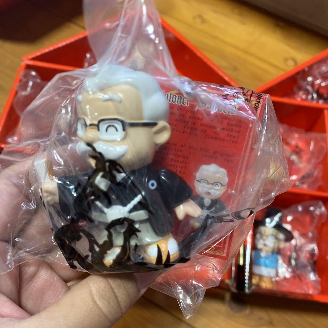KFC　ケンタッキー　カーネルサンダース　ミニフィギュア 24個セット KFC ケンタッキー カーネルサンダース フィギュア 海外 セット