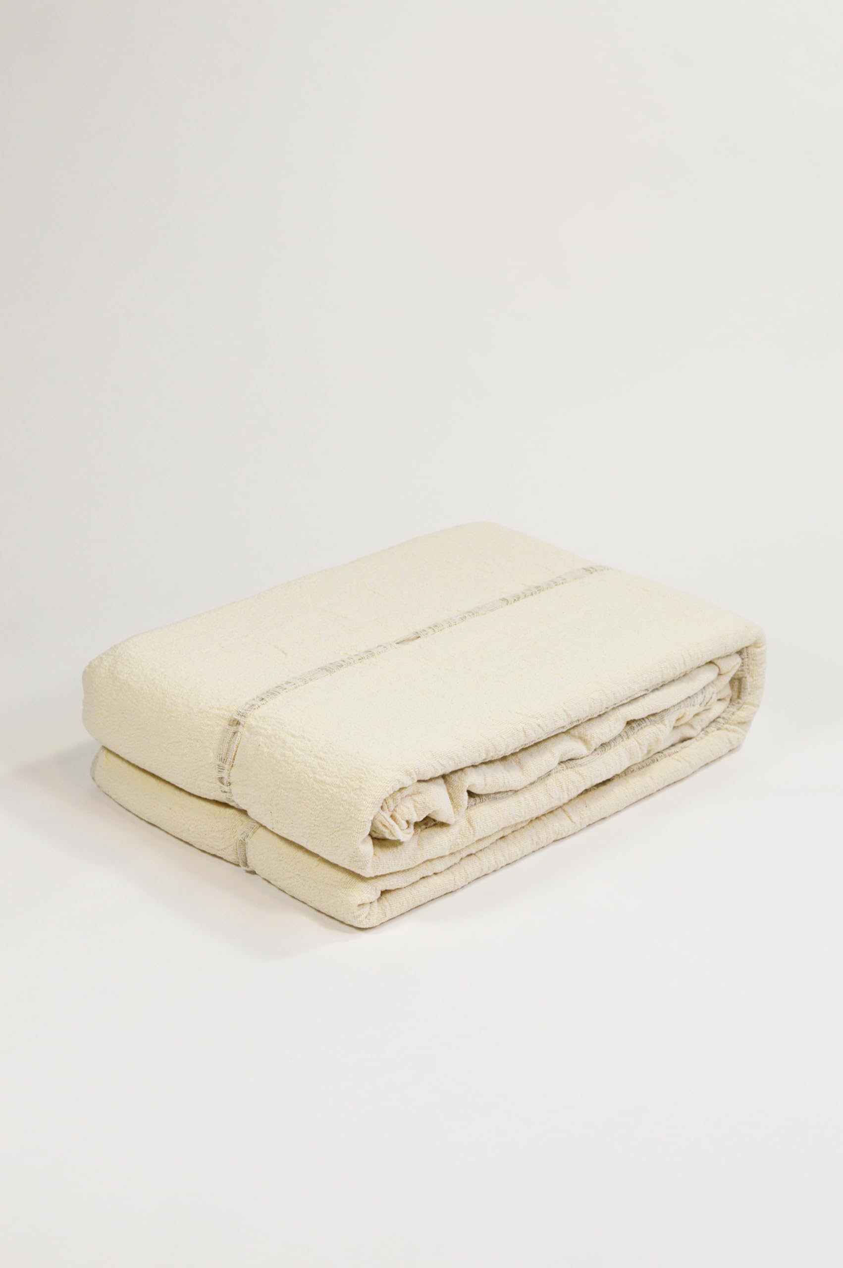 Fineline Leinendecke Christina, 80% Leinen 20% Baumwolle, Single-Layer, Beige/Graue Streifen, Tagesdecke, Bettüberwurf, Skandi oder Japandi Stil, 2 kg