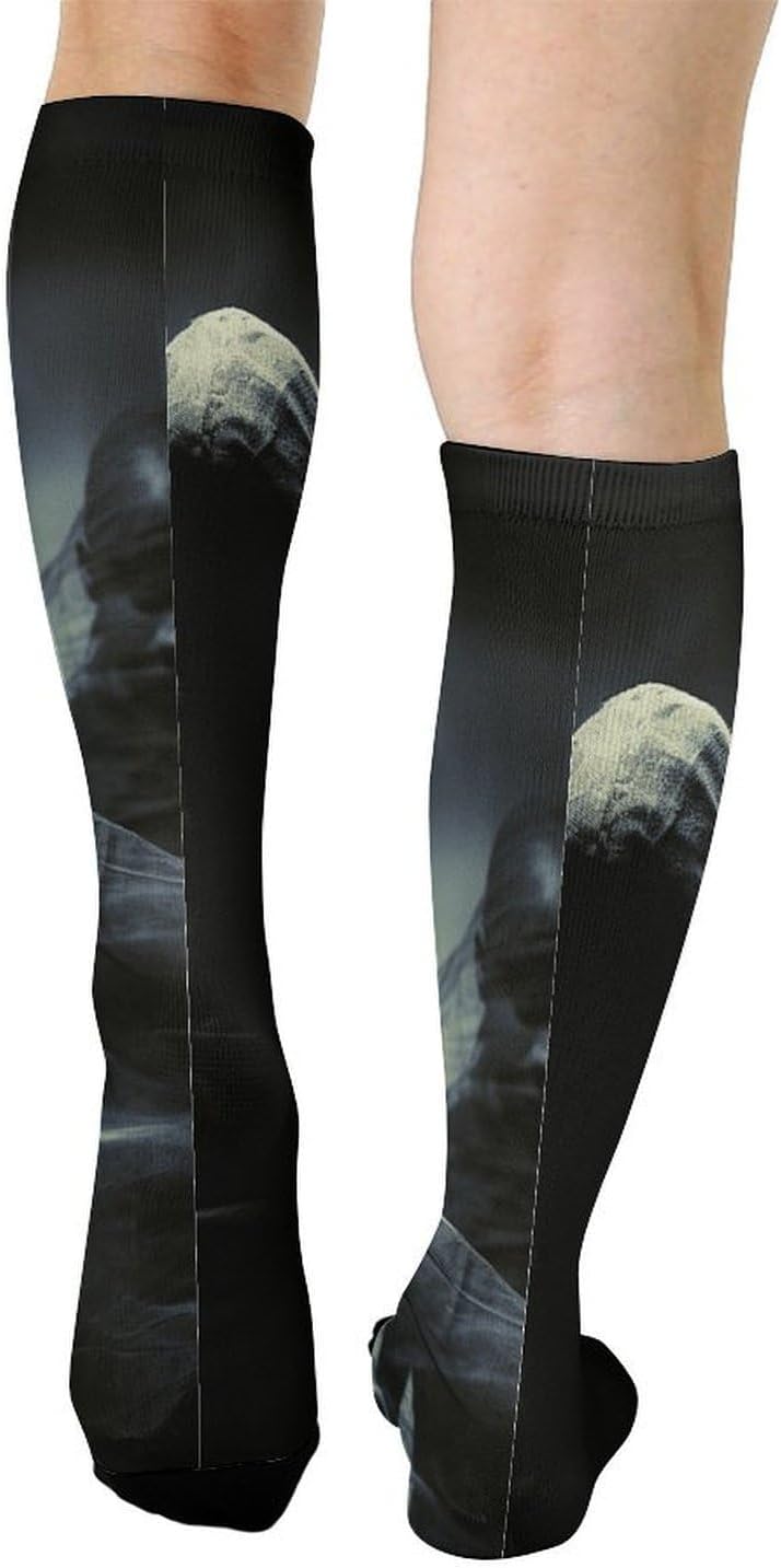 Man Under Black Cloth Compression Socks Breathable Support Socks Lightweight Circulation Sock Knee High Tube Sock