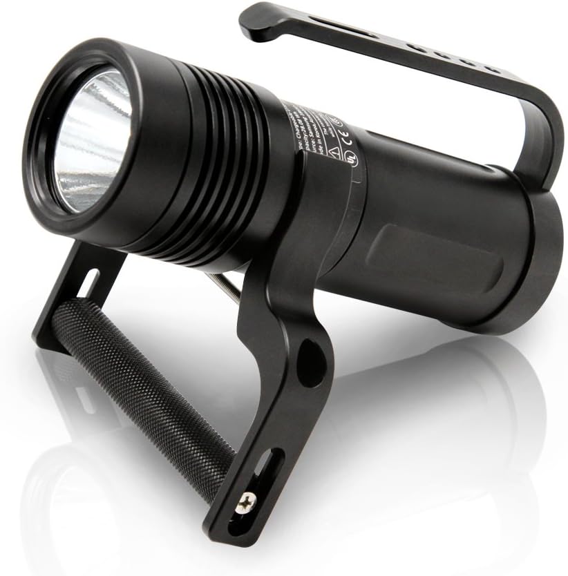 Diving Light 4000 lumens Led XHP 70 Dive Lights Underwater 220PSI,Built-in Battery Rechargeable,with Hand Bracket