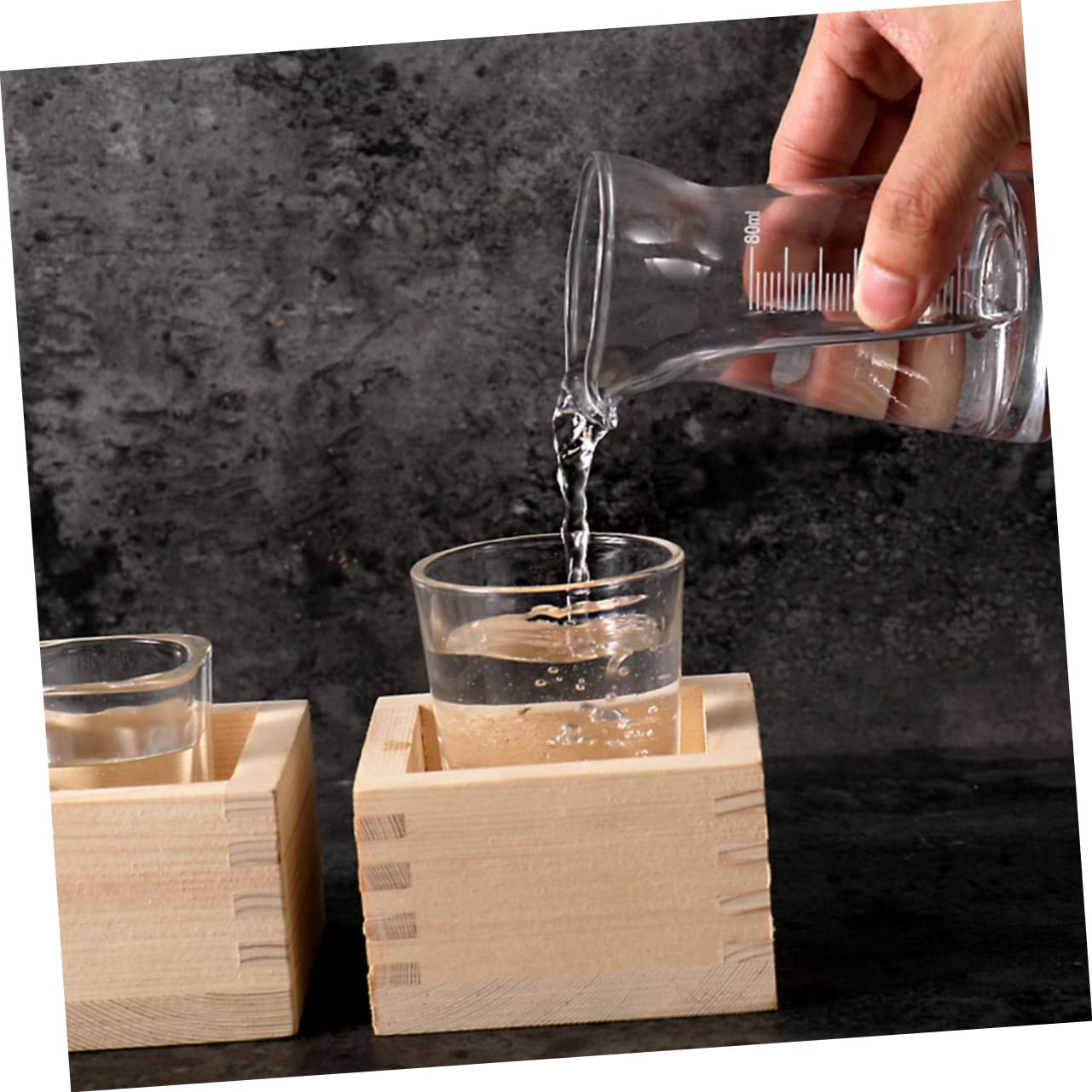 Hoement Tasses à Saké Japonaises En Verre Et Bois Carré, Service à Saké Traditionnel Avec Boîte En Bois, Compatible Micro-Ondes, Ensemble Pour Maison, 2 Pièces