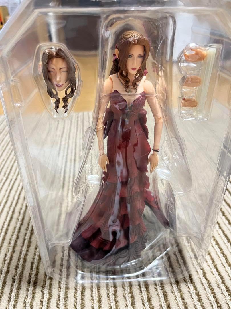 FlNALFANTASYVII PLAY ARTS改 エアリス ドレス Ver. FINAL FANTASY VII