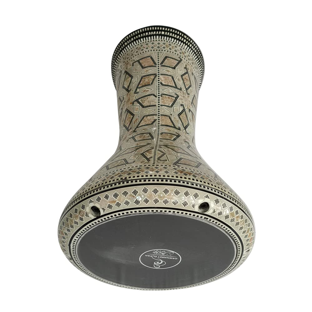 Darbuka derbaki tambour égyptien professionnel fait à la main dans les meilleurs ateliers d'instruments de musique en Egypte