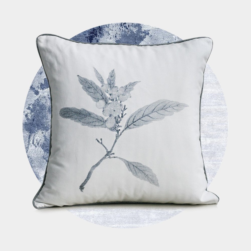 Broderie créative coussin encre de chine pour un intérieur plein d'histoire