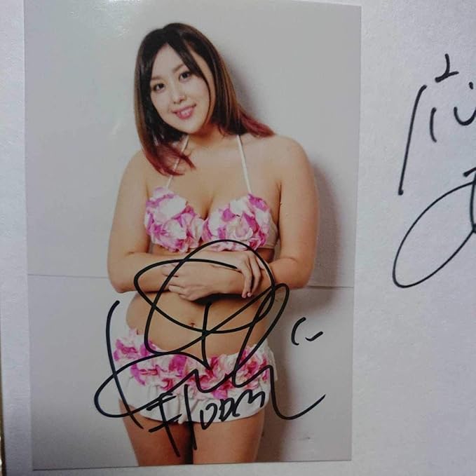 スターダムプロレス 水着写真集 2021Bikiniing10ジュリアサイン入り