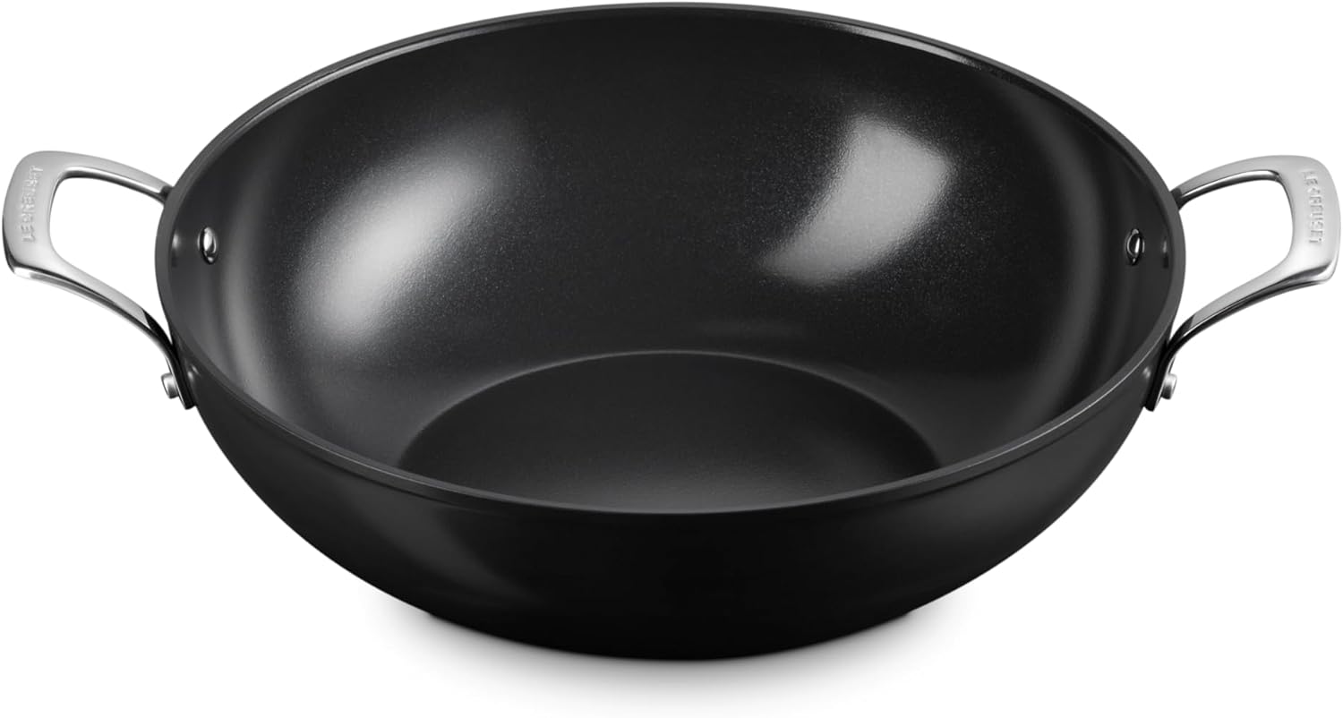 Le Creuset Essential Non-stick Ceramic Wok, 6 1/3 qt.​