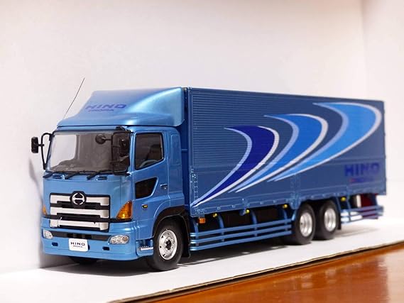 ヤマト運輸 2台セット トラック 10t車 2t車 宅急便 クロネコヤマト Amazon.co.jp: クロネコミニカー 新デザイン 2台セット 大型