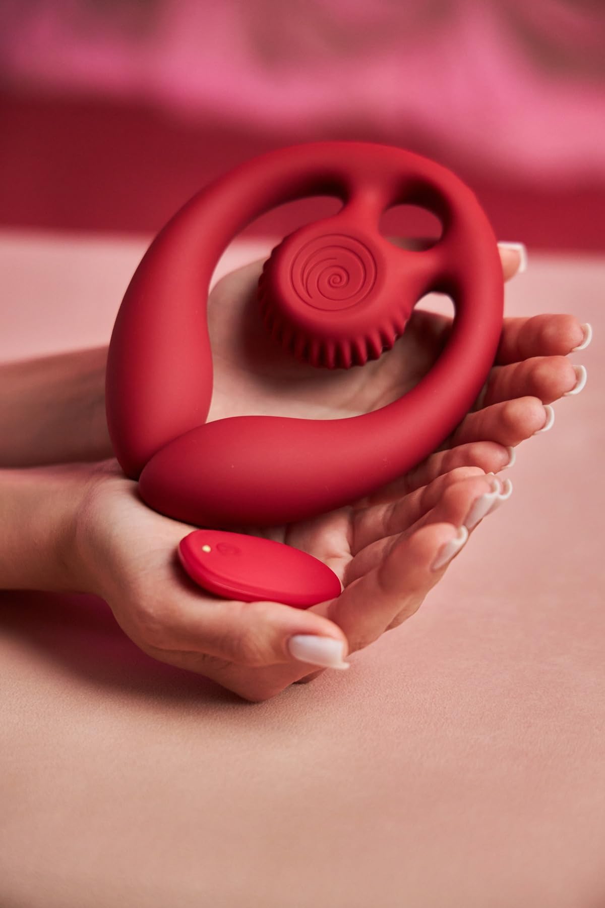 Amazon.com: Svibe Snail Gizi Duo Couples Sex Toy, Dual Vibrator with 3  Modes & 5 Speeds, 3 Motors, Ergonomic Flexible Design, Quiet, Waterproof,  Remote Control, Soft Silicone Adult Toys for Women (Burgundy) :