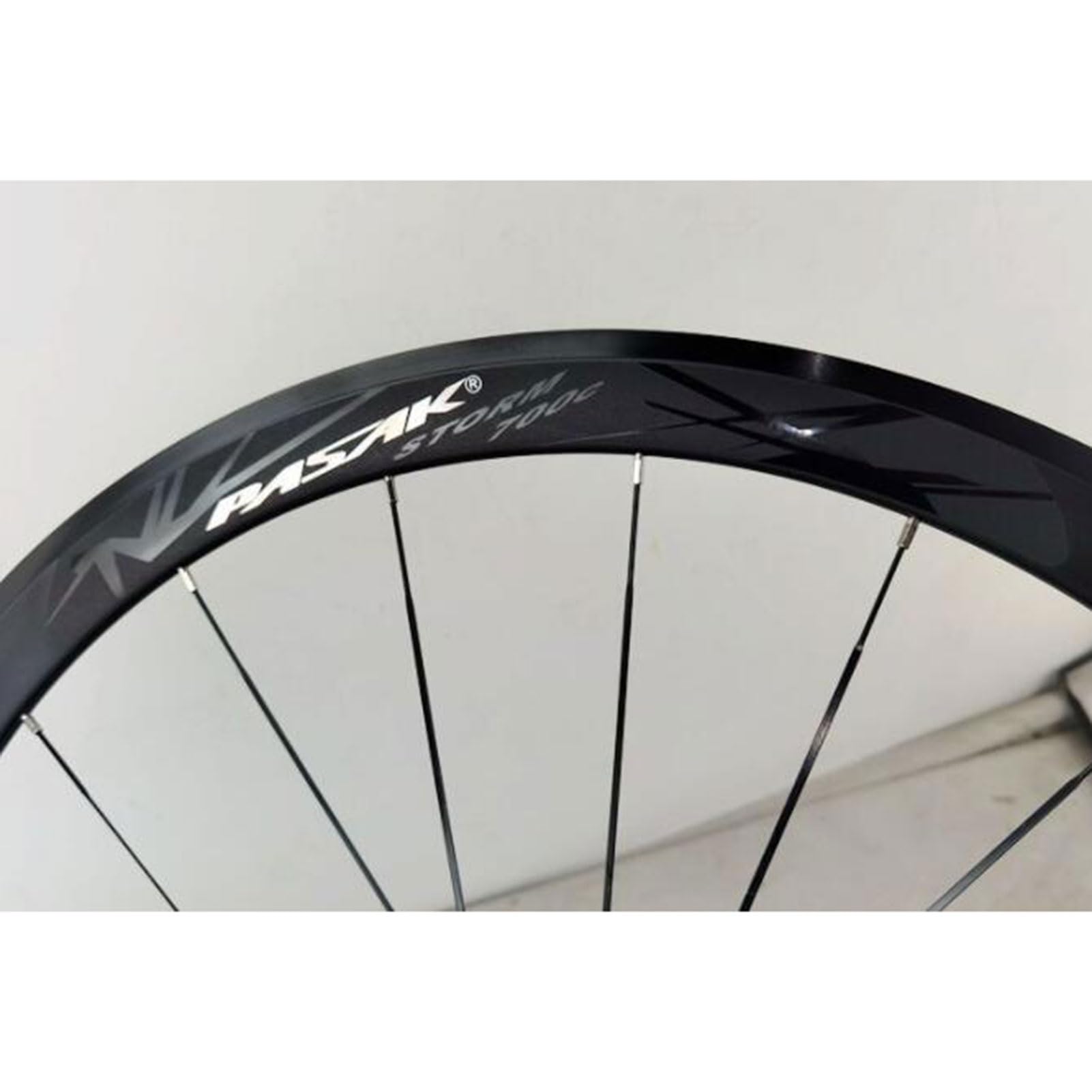 Koła rowerowe terenowe 700c* 25-45c opony, hamulec C V 20/24 otwory 3,0 mm płaskie szprychy podwójne felgi przednie 2 tylne 4 łożyska zestaw kół (kolor: niebieski, rozmiar 700c)