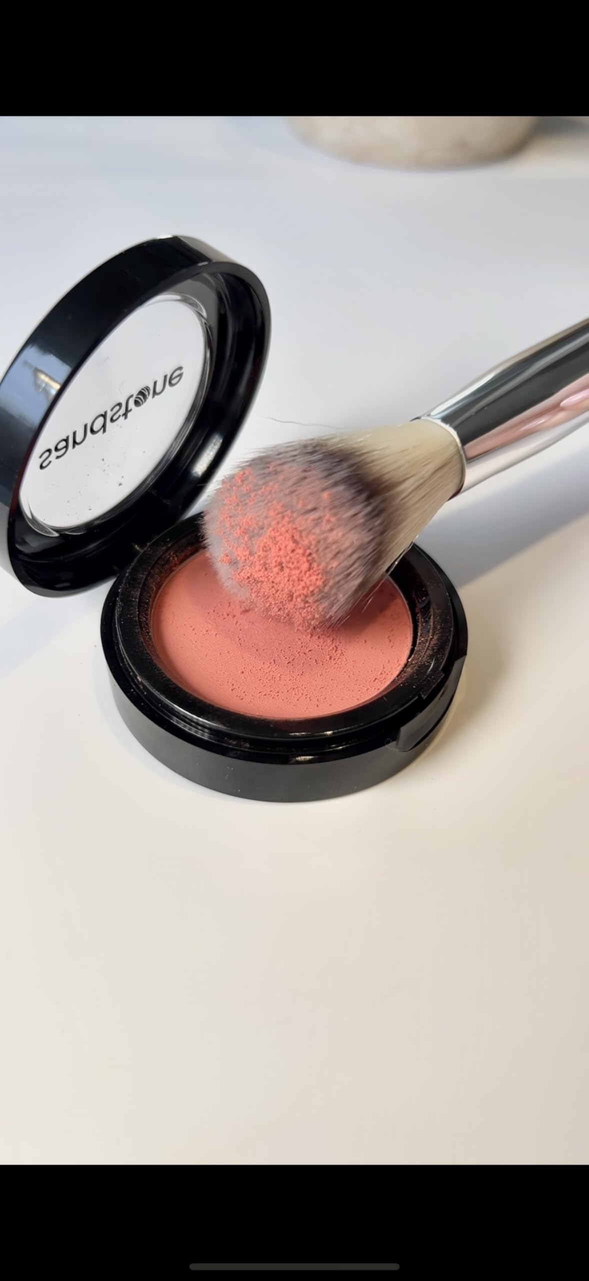 Sandstone Scandinavia Blush Brush - Soft Makeup Brush for Even Natural Color Application - Ultra-Soft Vegan Bristles - Cruelty-Free - Image 4