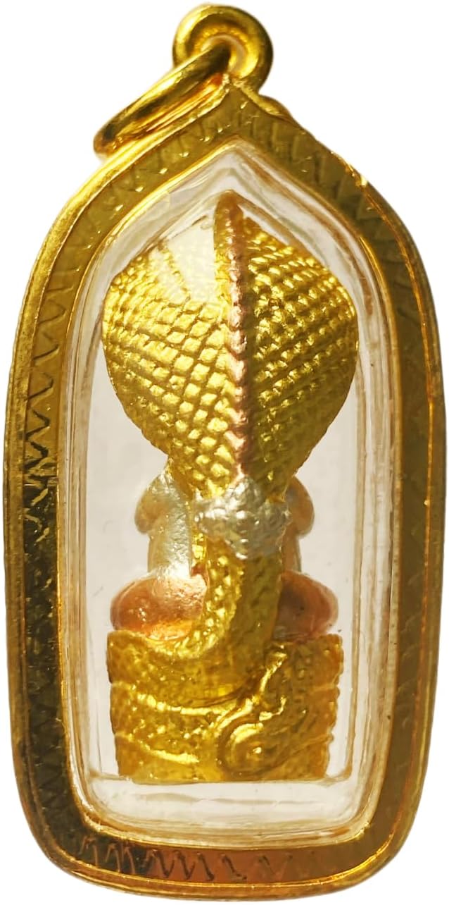 032.A Thai temple amulet features an image of the Weeping Buddha (also known as the Masked Buddha), which is believed to bring good luck, ward off harm and attract wealth.Have an independent ID card