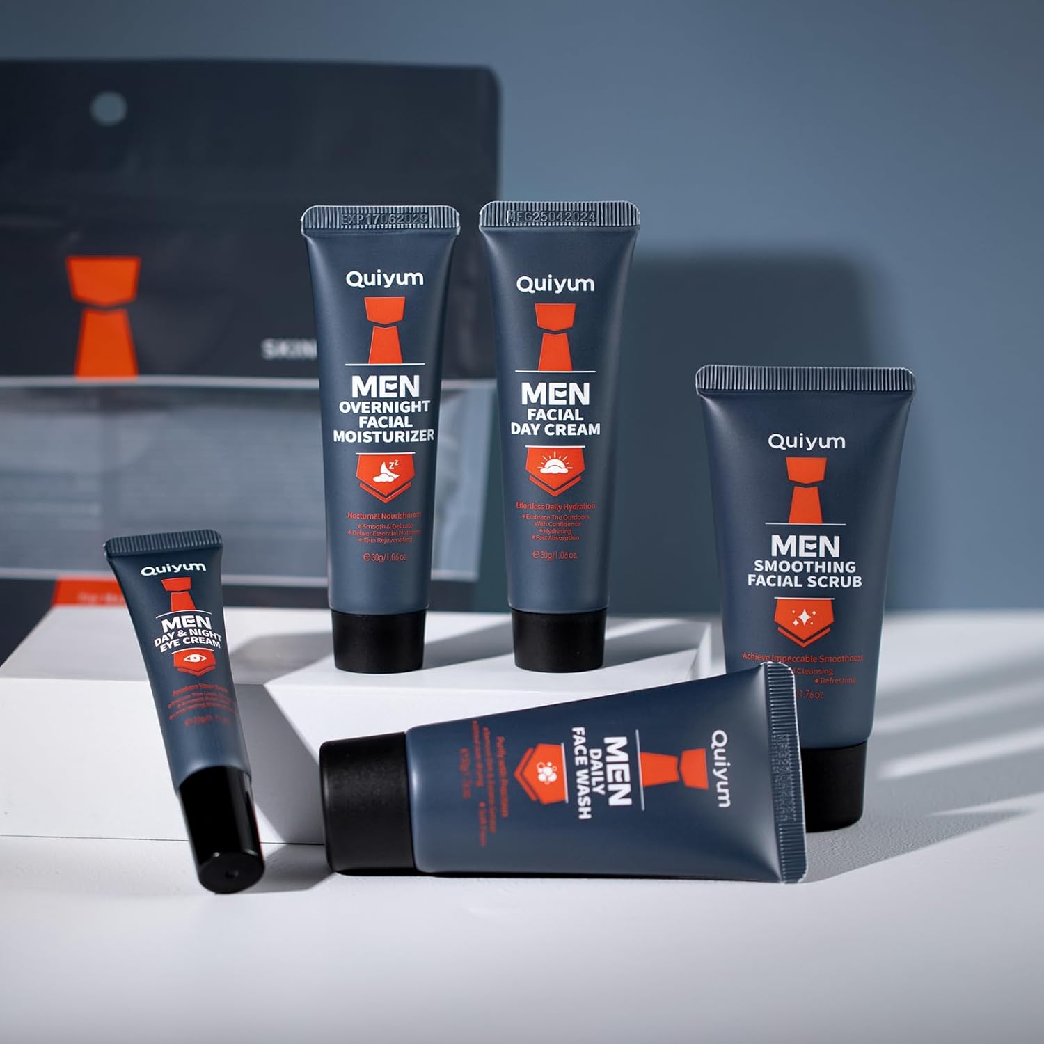 LAIKOU Face Skin Care Set for Men, 5 Pcs Mens Moisturiser Face Gift Set, Travel Size Skincare Kit, with Cleanser, Scrub, Eye Cream, Day Cream & Overnight Facial Moisturizer