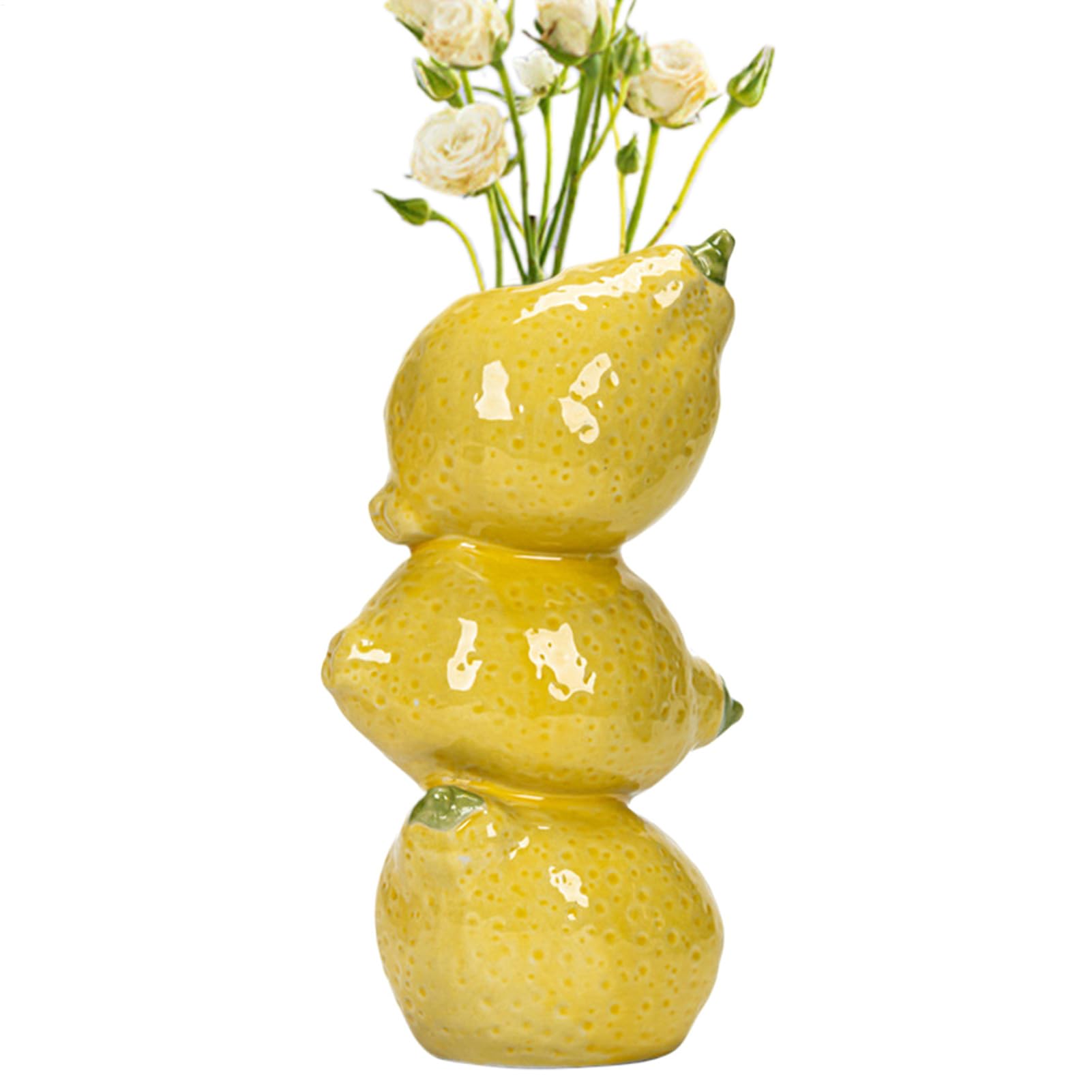 Vase en forme de fruit pour égayer un plan de travail de cuisine