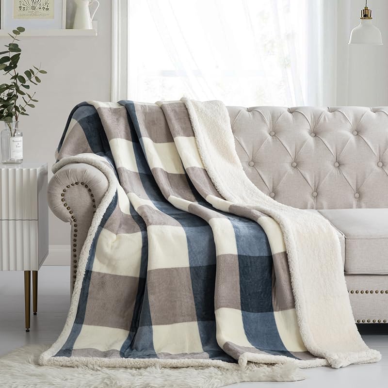 PU MEI Sherpa Throw Blanket for Couch Sofa 50“*60”-Fuzzy Soft Cozy Blanket for Bed, Fleece Thick Warm Blanket for Winter, Soft Blanket and Throws Plush Fluffy Lattice Flannel Blankets (Grey-Soft Blue)