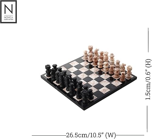 Miniatura 9 de Novica Juego de Ajedrez de Mármol Tallado a Mano Decorativo Gris y Negro Sofisticado