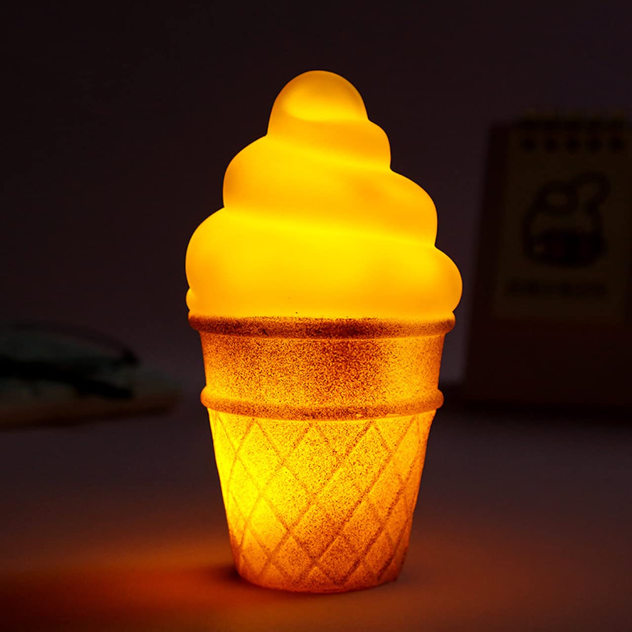 Amazon.co.jp : [Queen-b] デスク ライト LED ソフトクリーム