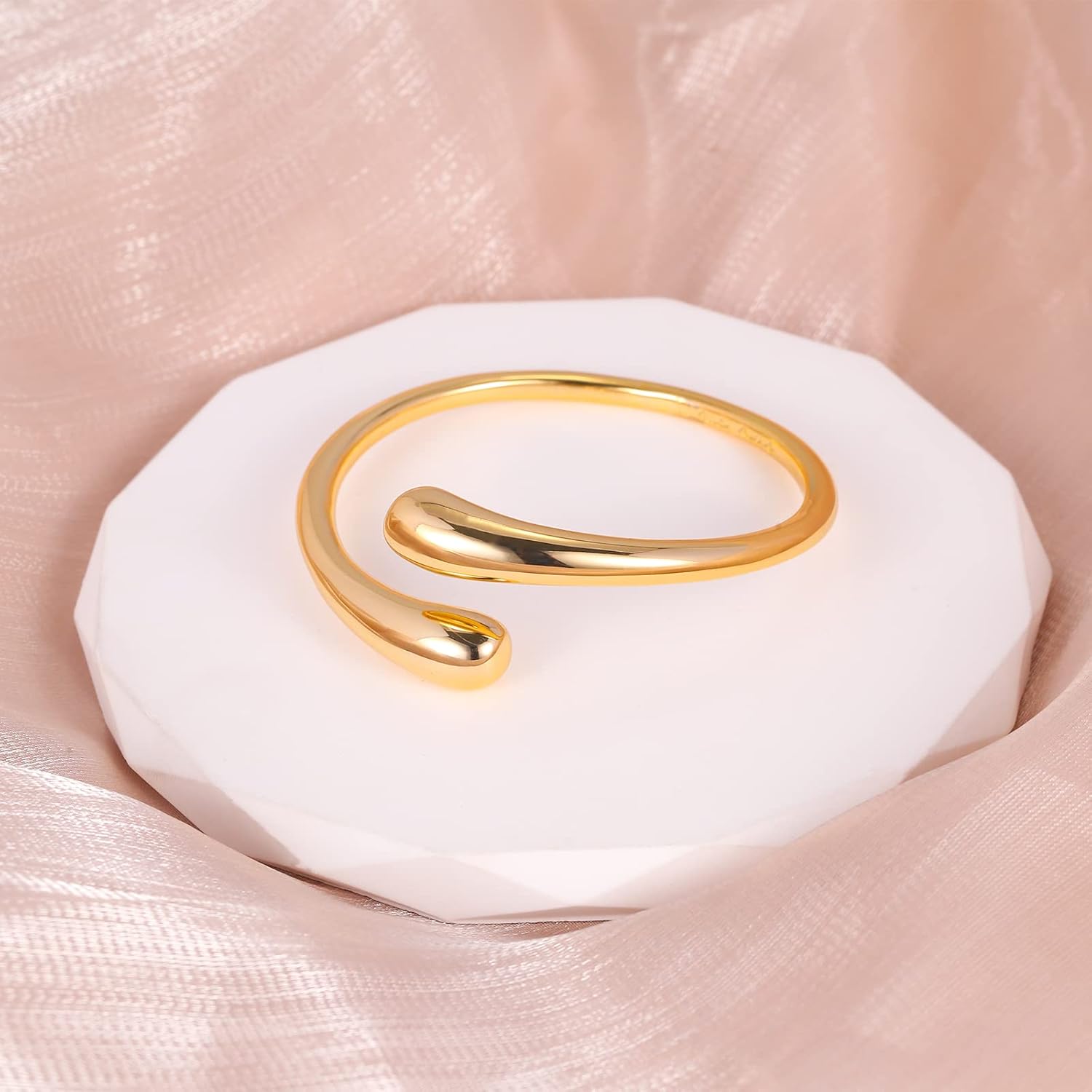 WOWORAMA Teardrop Gold Cuff Bracelets for Women Adjustable 18K Gold Plated Chunky Open Cuff Bangle Bracelets Minimalist Thick Gold Wrist Cuff Bracelets - Image 5