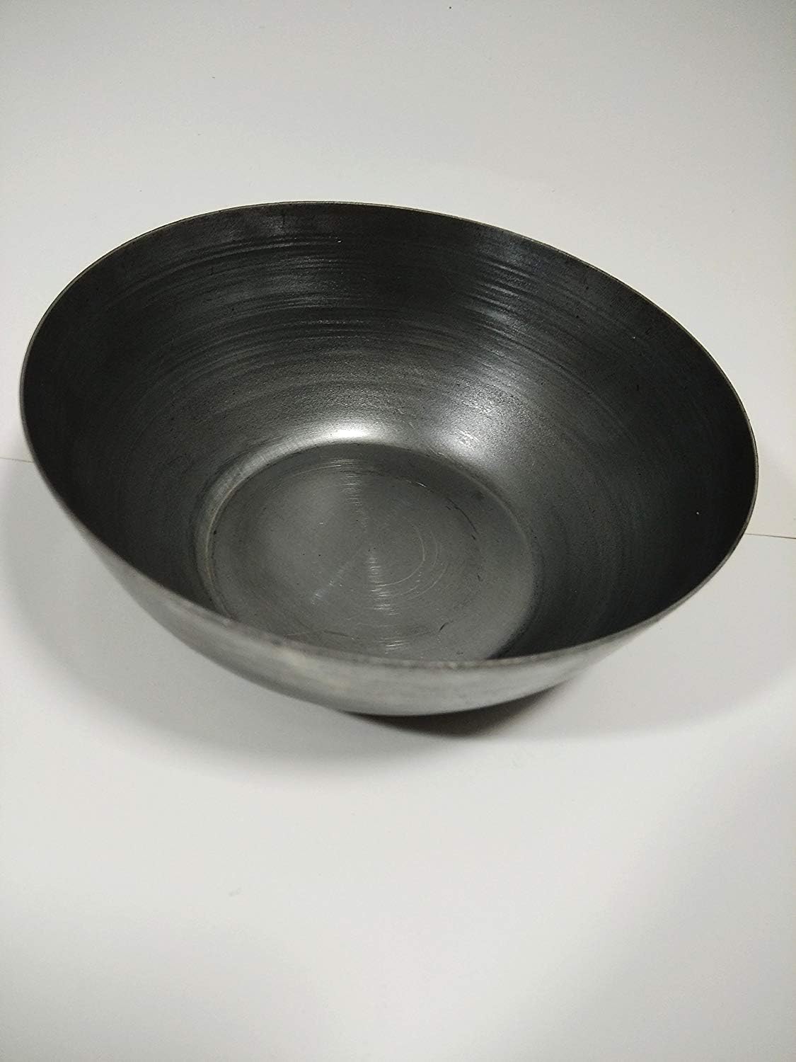 Henna Pure Cast Iron Bowl Mehendi Mixing Plate for Shining Smooth Long Hair, Made in India Hina Iron Bowl Improves Hair Growth Makes Natural Hair Conditioner, Control Dandruff and Prevent Hair Loss