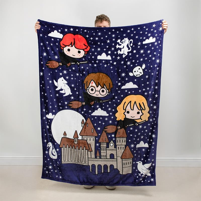 Paladone Harry Potter 2-in-1 Cushion Blanket - Officially Licensed Potter Travel Blanket, Soft Fluffy Throw, Bedroom Decor, Hogwart Fan Gift
