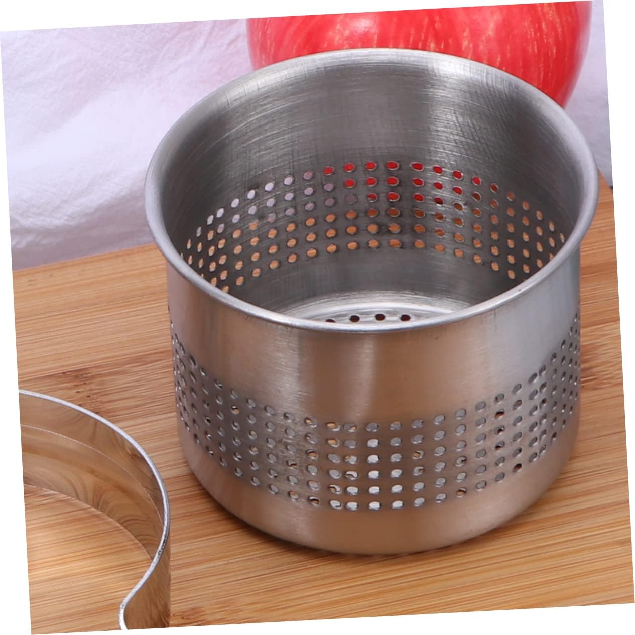 Luxshiny Multifunction Stainless Steel Potato and Fruit Squeezer Manual Juicer for Puree Easy to Use Food Pressing Tool for Potatoes and Vegetables