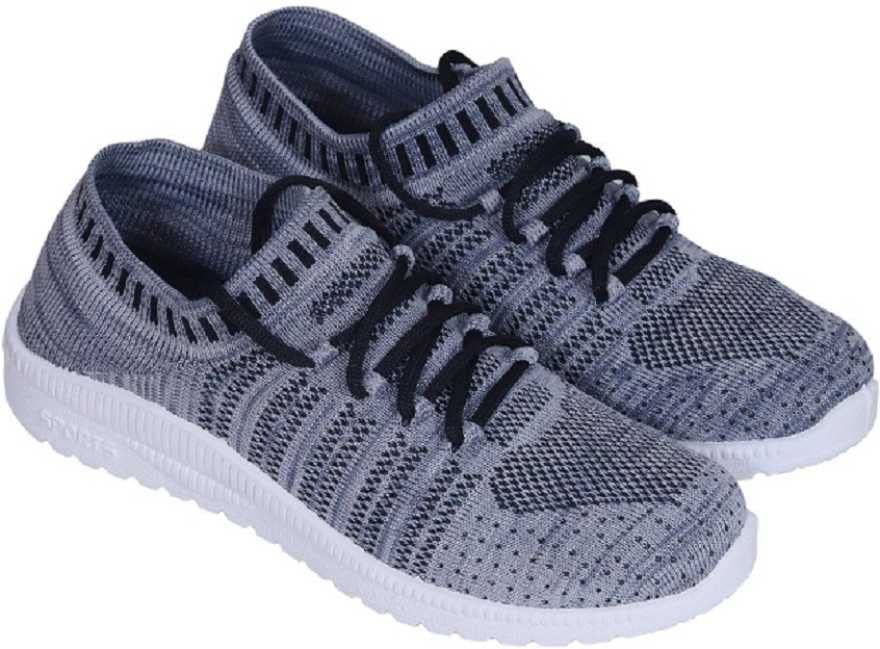 discounted women's running shoes