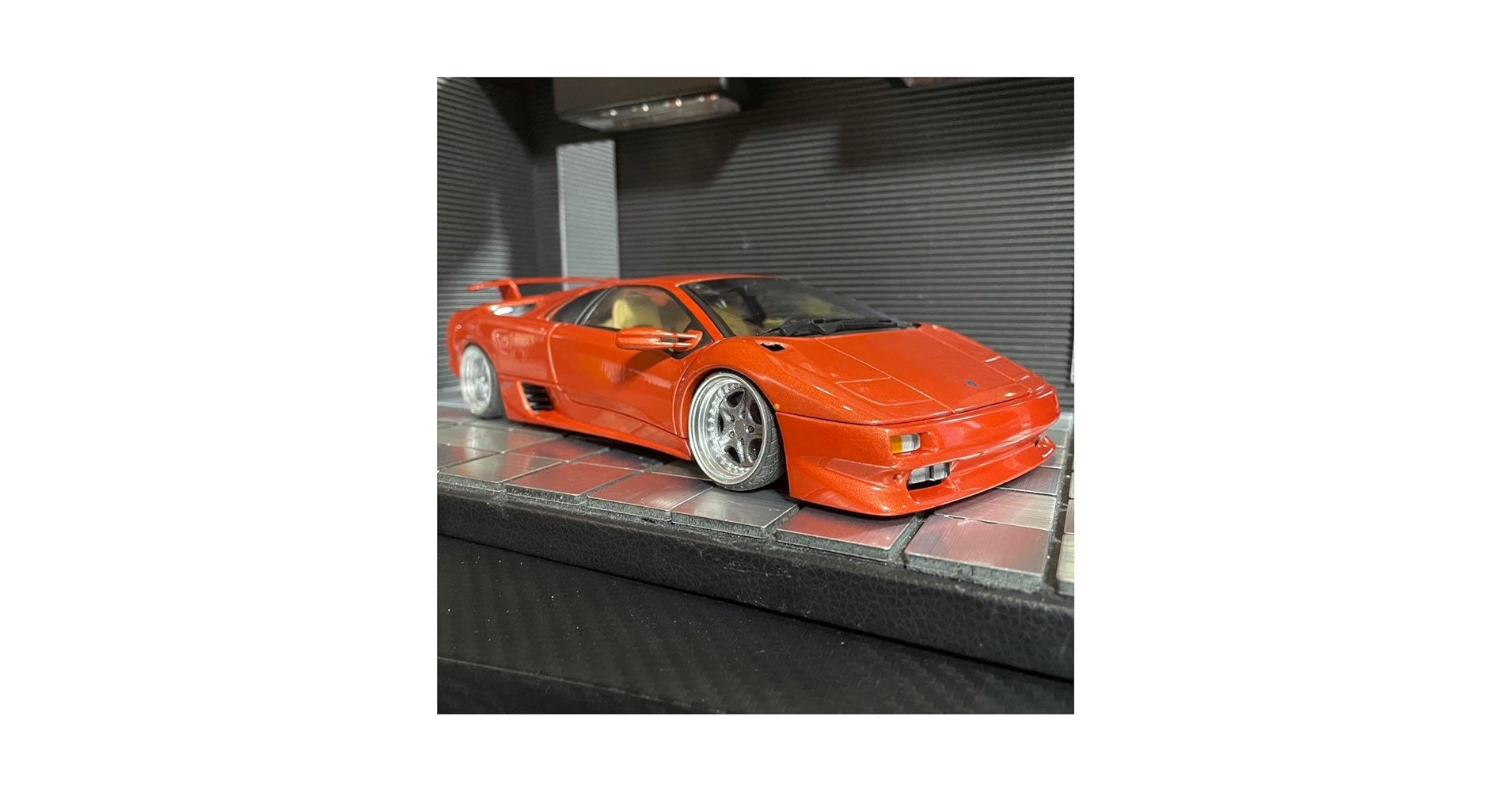 絶版 オートアート 1/18ランボルギーニ ディアブロ（カスタム仕様) 61PwDUS2hnL._UF350,350_QL50_.jpg