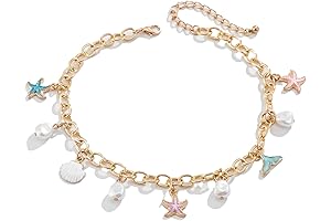 Gold Charm Bracelet: A Luminescent Adornment for the Modern Woman