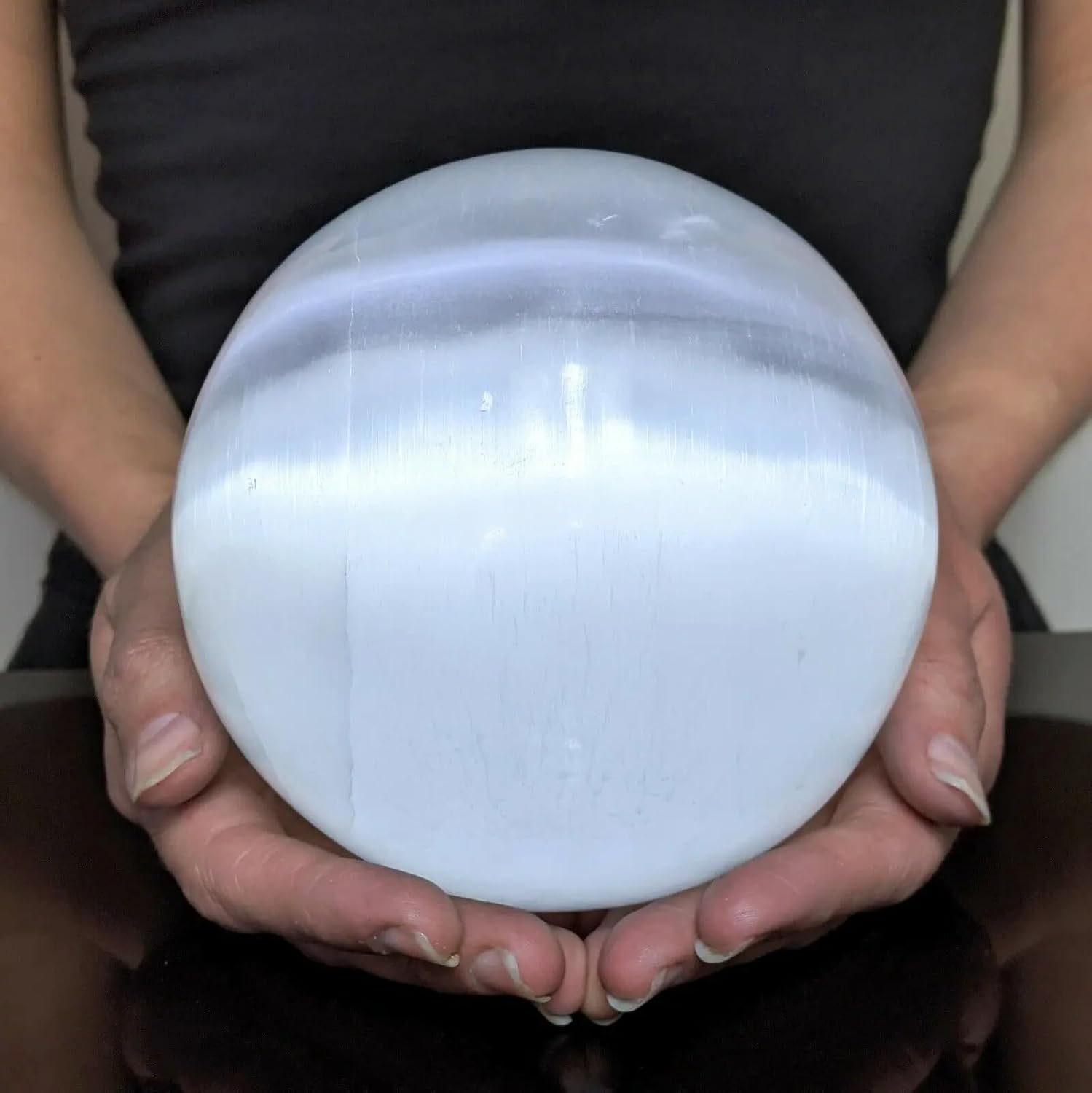 AtkitS Beautiful Natural White Selenite Sphere Crystal Healing Gypsum Ball Mineral Ornaments Raw Stone Crafts Home Decor (Size : 60-65mm)