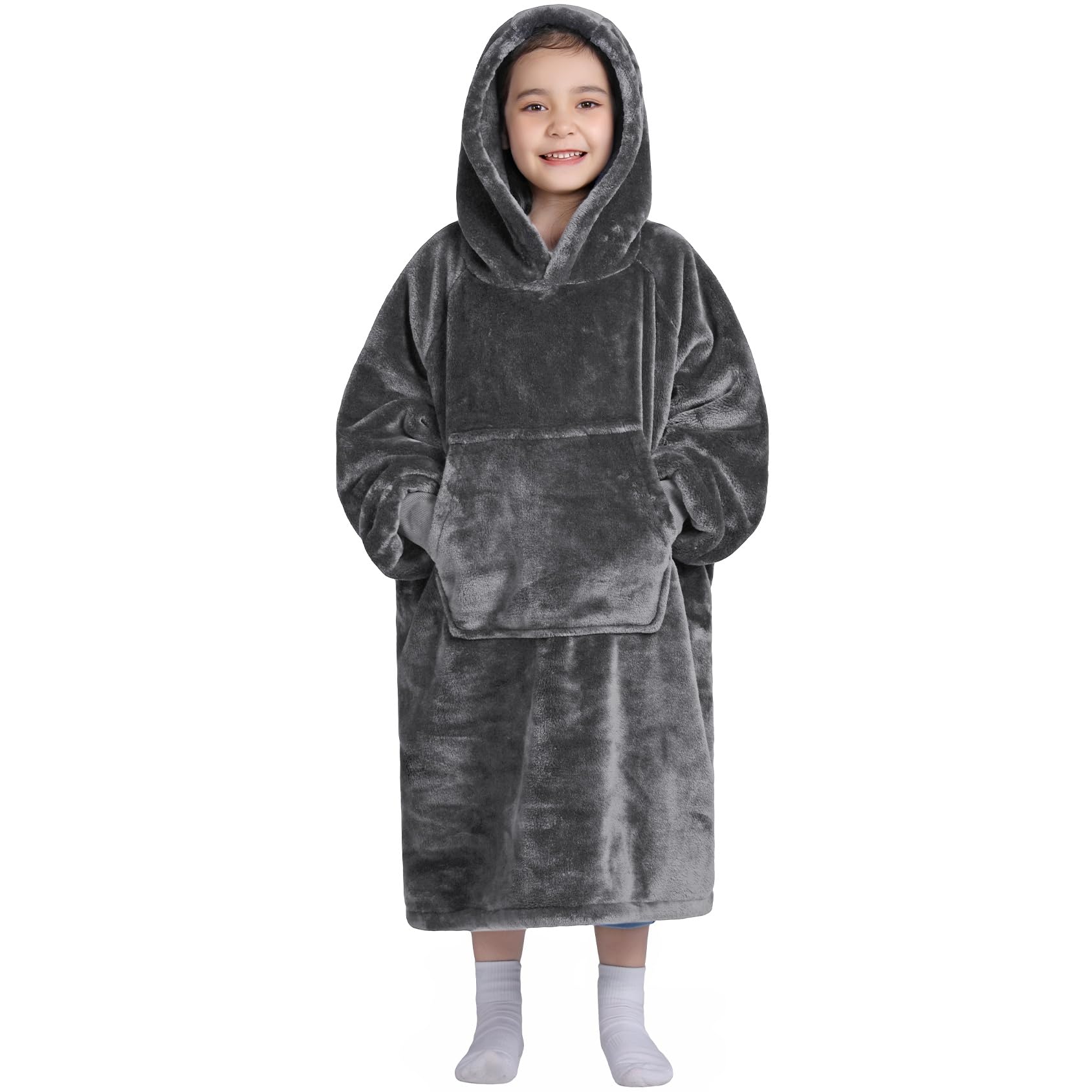 Child wearing gray wearable blanket hoodie | Mubboo