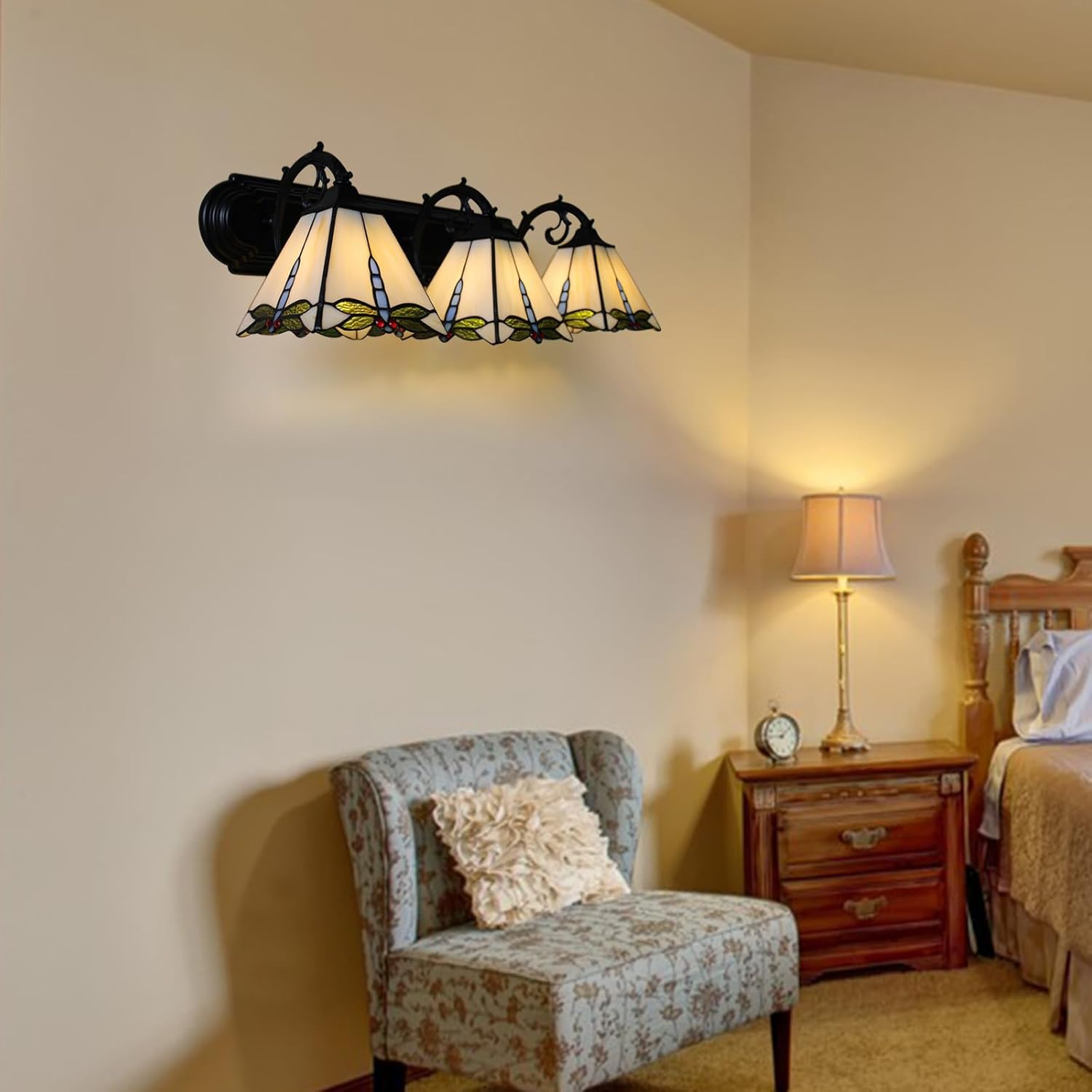 Tiffany Style Wall Sconce 3 Heads Vintage Lamp Fixtures with Dragonfly Pattern & Stained Glass Indoor Wall Mounted Light for Bedroom Living Room Bathroom Hallway Home Decor