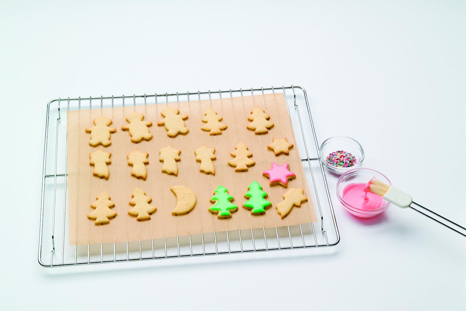 Dr. Oetker Ausstechplätzchen – 6er Pack Backmischungen für Weihnachtskekse aus Mürbeteig, einfacher Teig für Weihnachtsplätzchen, weihnachtlicher Keksteig