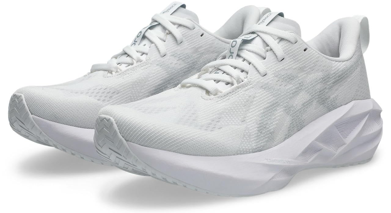 Asics Women's Blanc Novablast 5 White