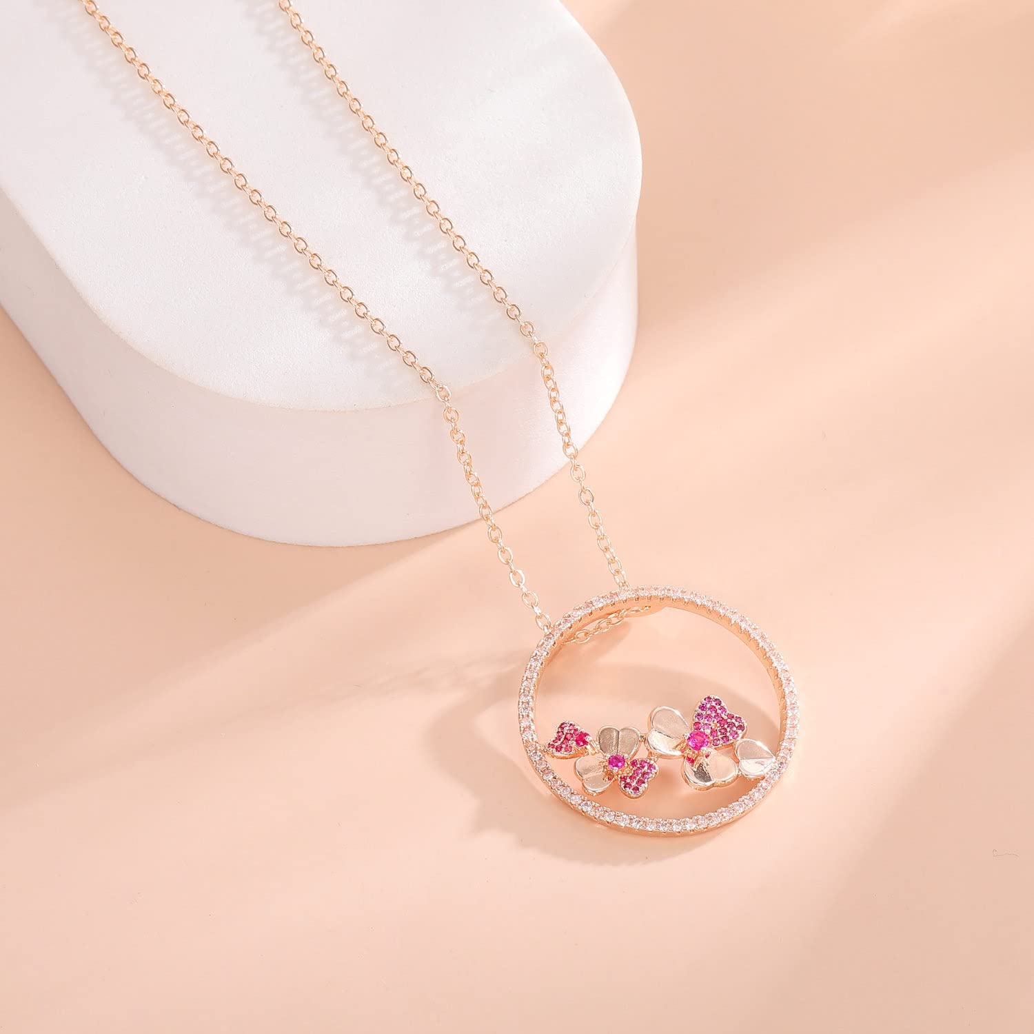 Collane Fiore Rotondo intarsiato in zirconi in zirconi della Collana del Pendente delle Donne del Ciondolo di Banchetto della Collana Elegante della Collana di Modo Squisito Collana da Donna
