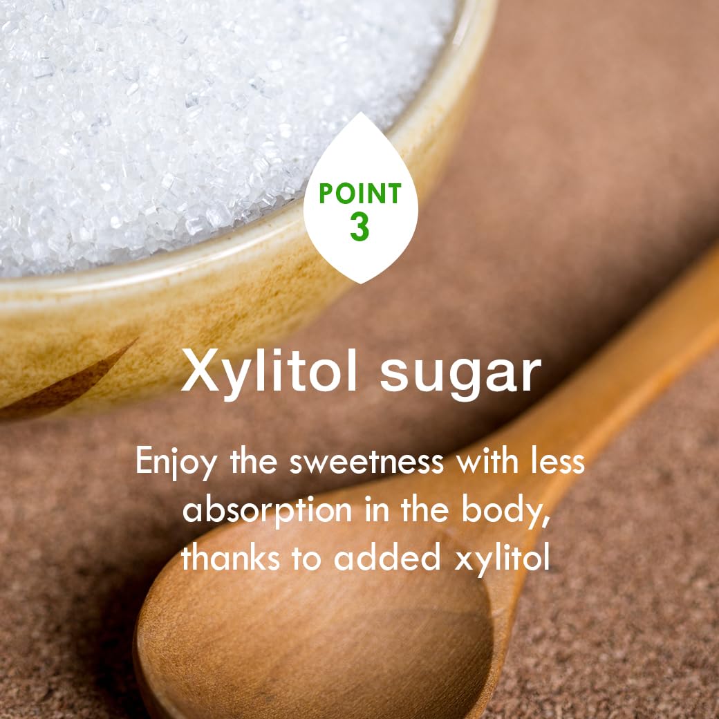 ROASTIQUE Official Café Mori Jeju Matcha Latte, 10 Sticks, 90 Calories, Ceremonial Grade Green Tea Powder Sweetened Café Quality Drink Mix, Cream Vanilla, 7 oz