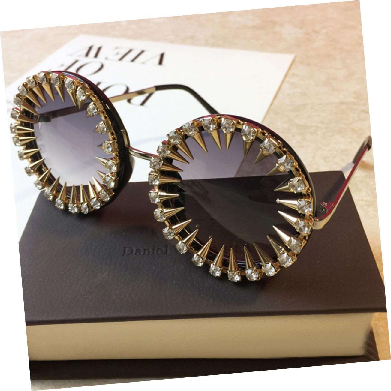 Rivet Studded Round Rhinestone Sunglasses for Women Retro Vintage Style Lightweight Eyewear with Comfortable Nose Pads for Parties Travel and Photo Props