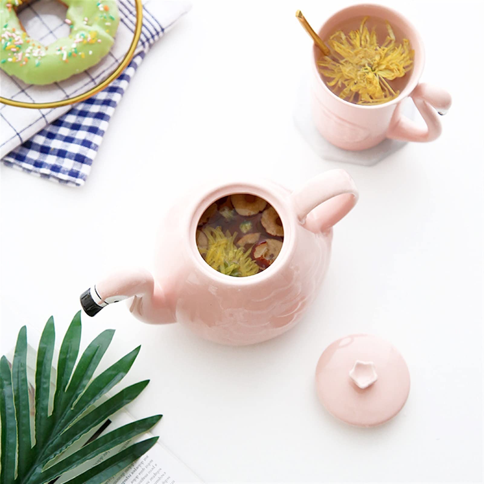 Dzbanek na wodę różowy dzbanek na wodę z ceramicznym uchwytem do herbaty z uchwytem domowym na zimną/gorącą wodę, mrożoną herbatę i sok owocowy dzbanek do herbaty lodowej (kolor: Mżawka)