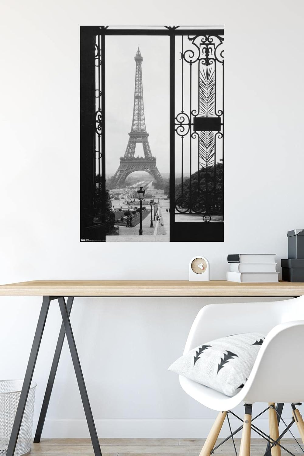 Trends International The Eiffel Tower - Gate VIew Wall Poster, 22.375" x 34", Premium Unframed Version image 4