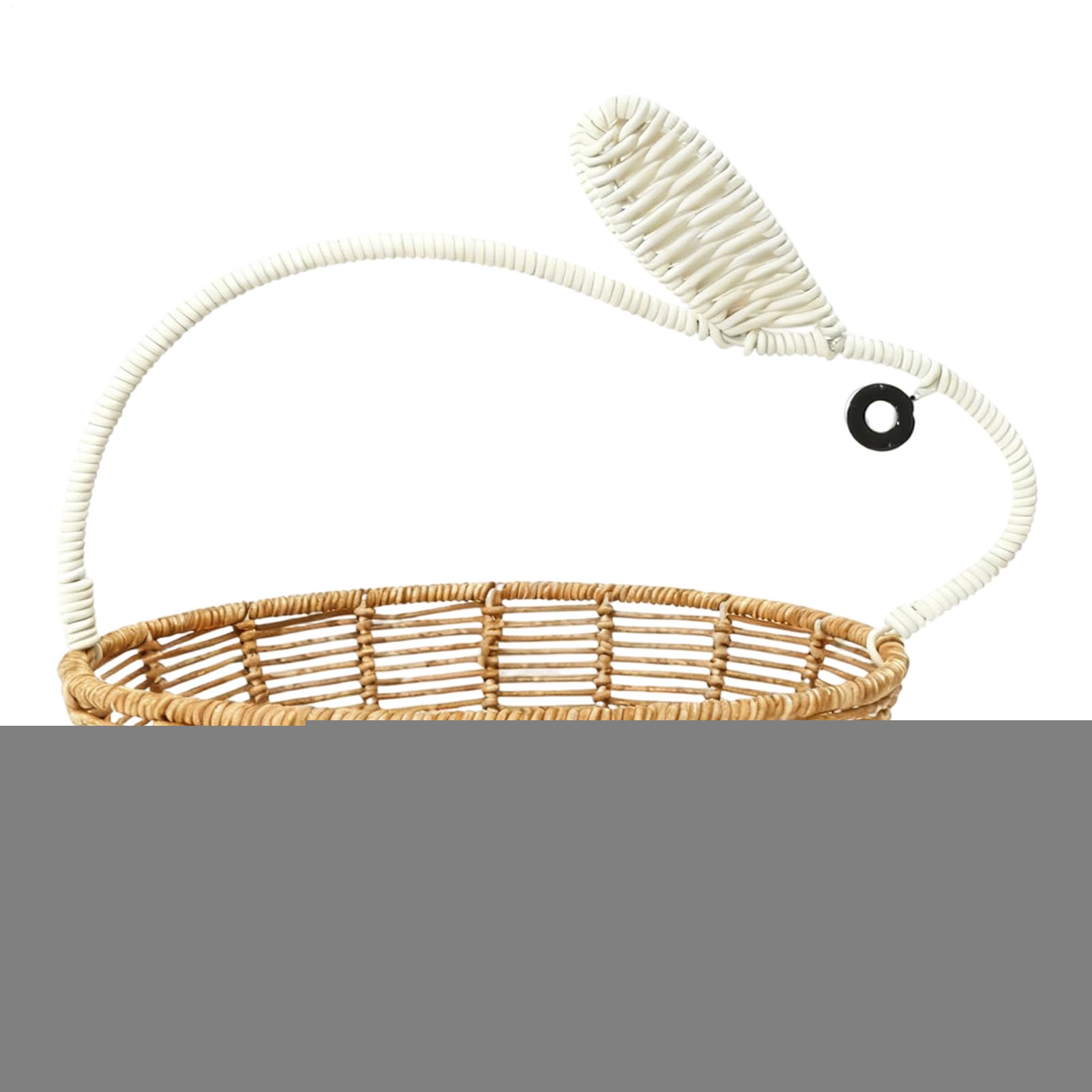 Cesta de ratán rústica para solucionar el desorden en la despensa y la mesa
