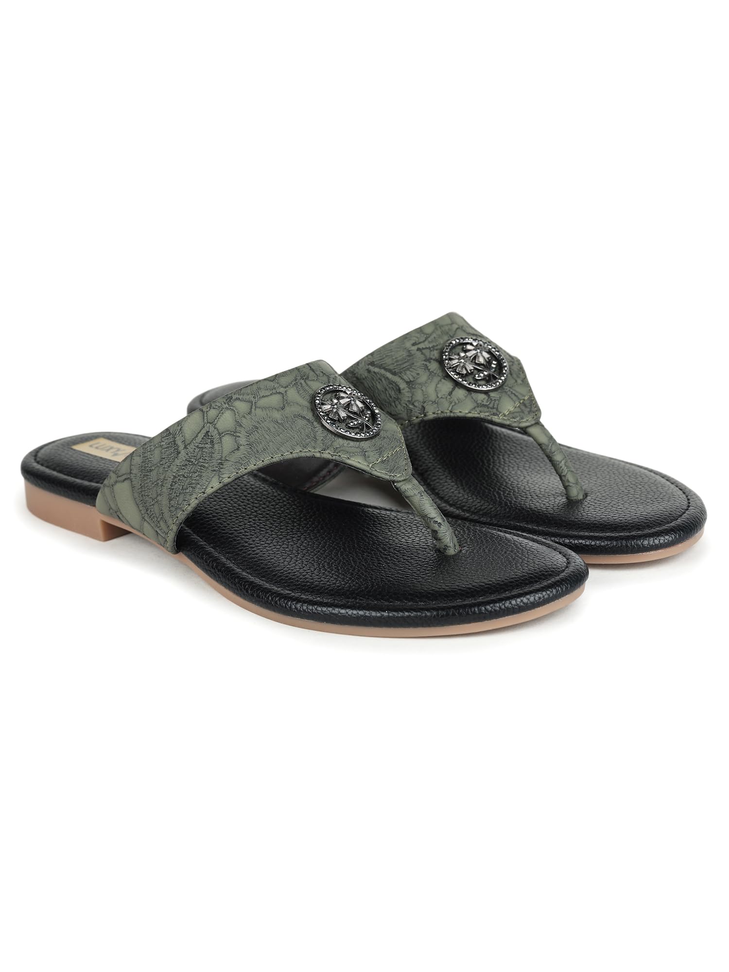 See full amazon price history chart for Luxyfeel Women Casual Slipper Luxyfeel Women Casual Slipper (B0CNH46RTM) Amazon Price History, Amazon Price Tracker